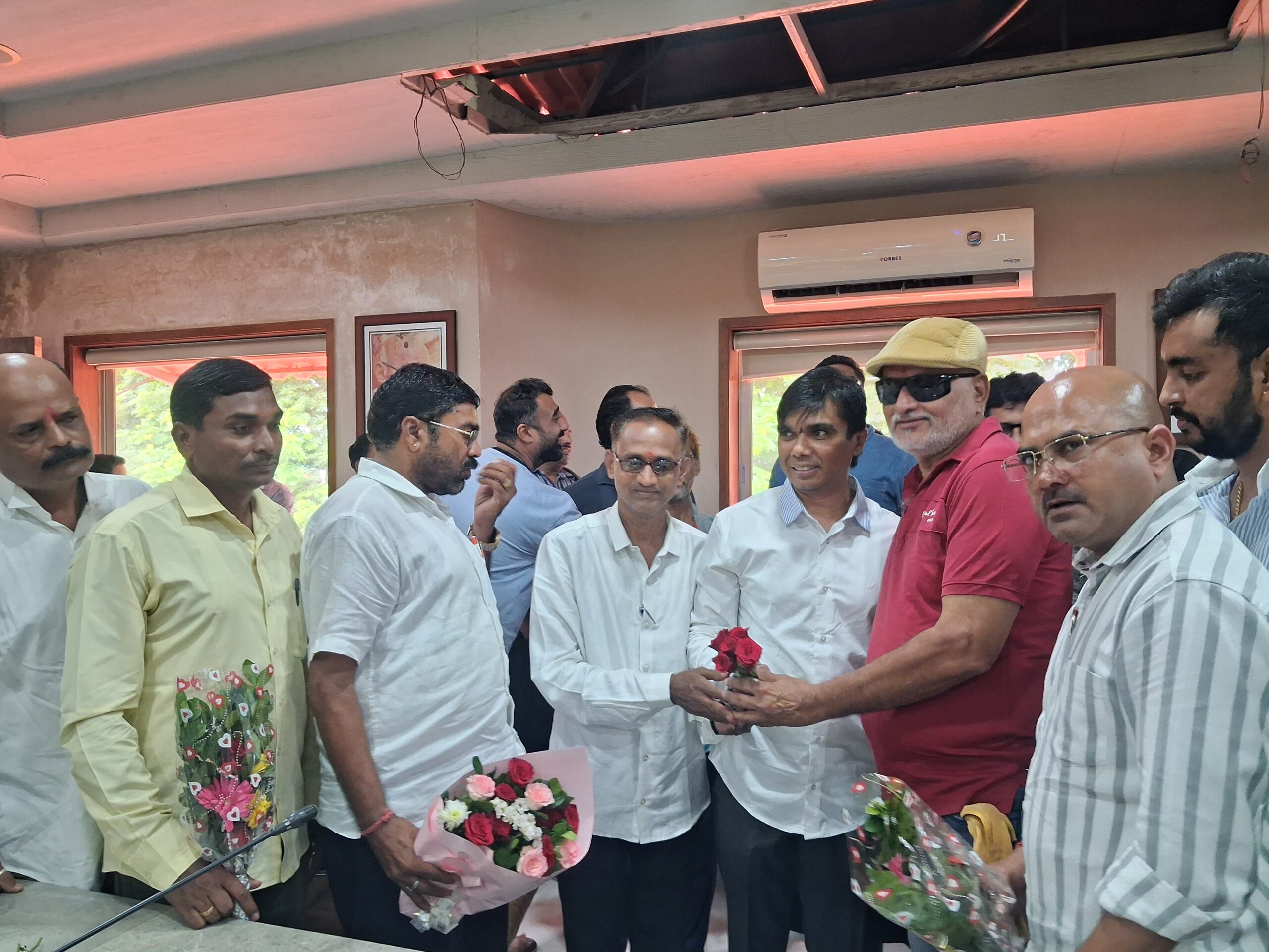 सोलसुंबा ग्रामपंचायतीत सरपंच-उपसरपंच पुन्हा पदावर; विकासकामांना गती देण्याचा निर्धार!